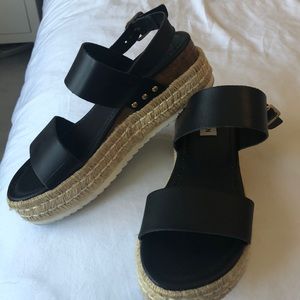Steve Madden platform sandal